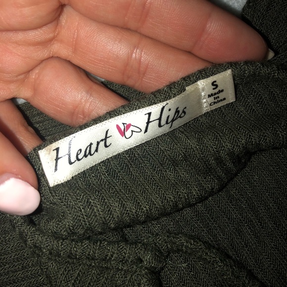 Top - Picture 3 of 3